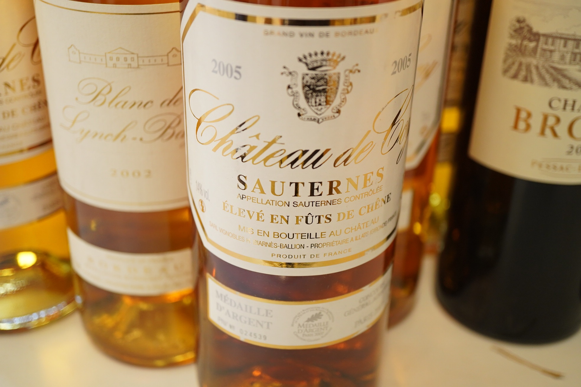 A mixed parcel of Bordeaux white wine